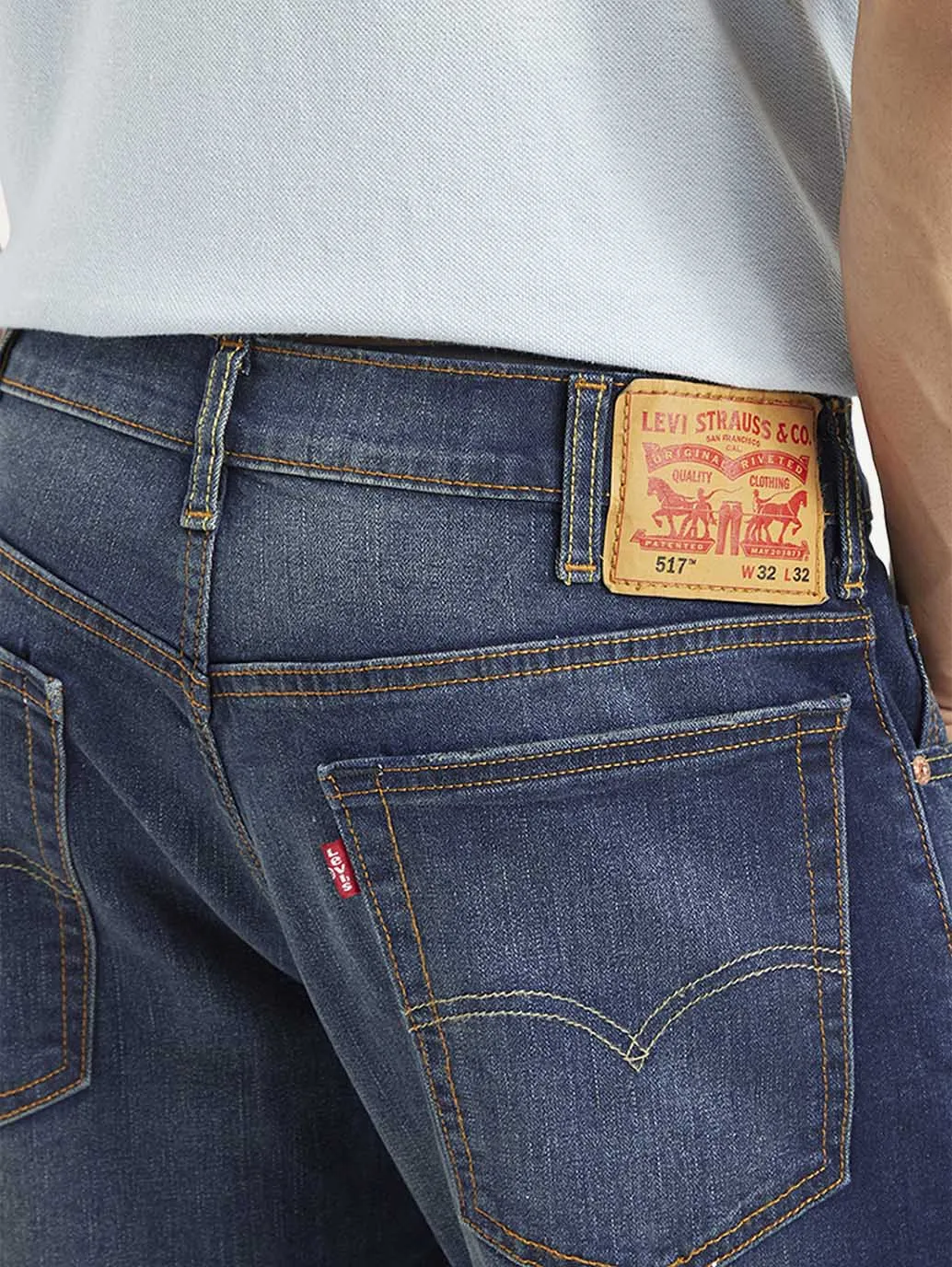 Men's 517 Navy Blue Bootcut Fit Mid Rise Jeans LEVI'S
