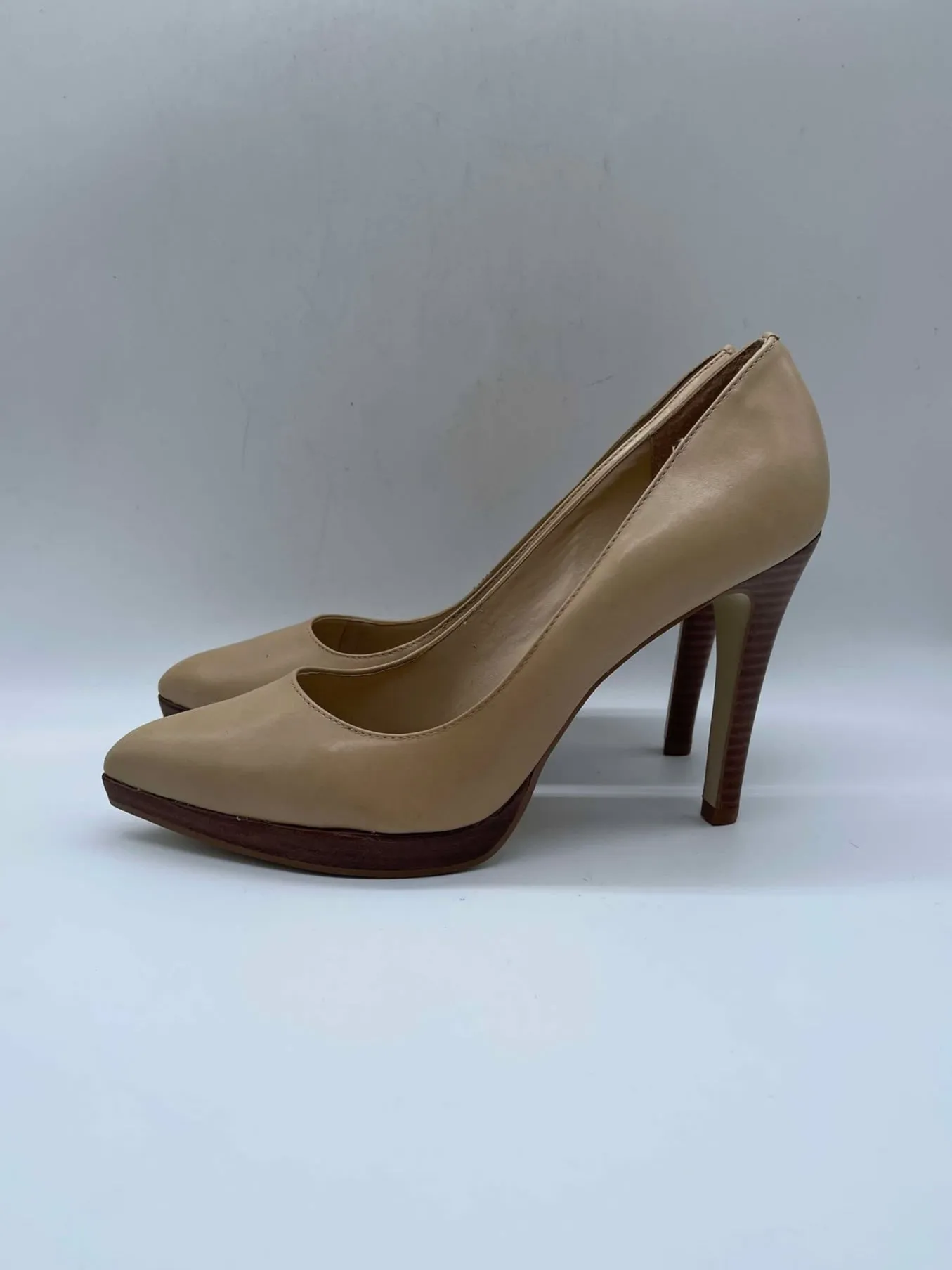 Women's Pegabo Shoes, 8.5