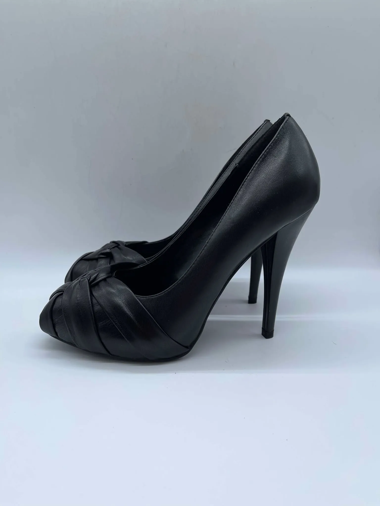 Women's Pegabo Shoes, 8.5
