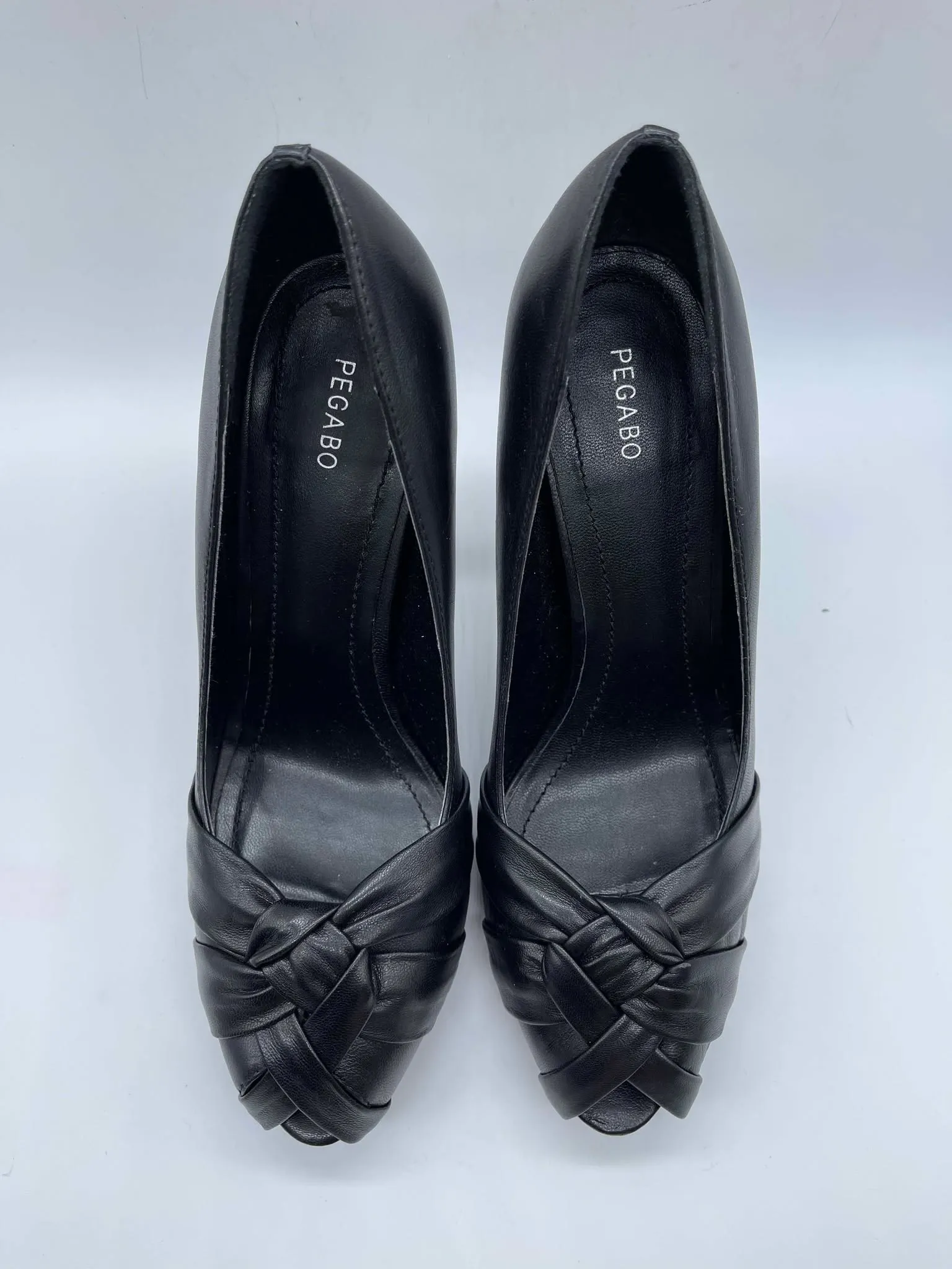 Women's Pegabo Shoes, 8.5